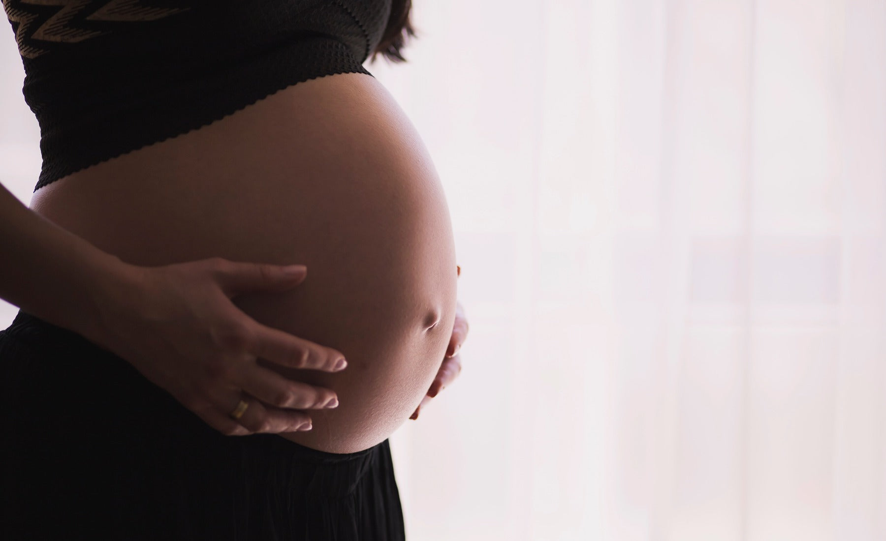 Can I Use Red Light Therapy While Pregnant? | BlockBlueLight